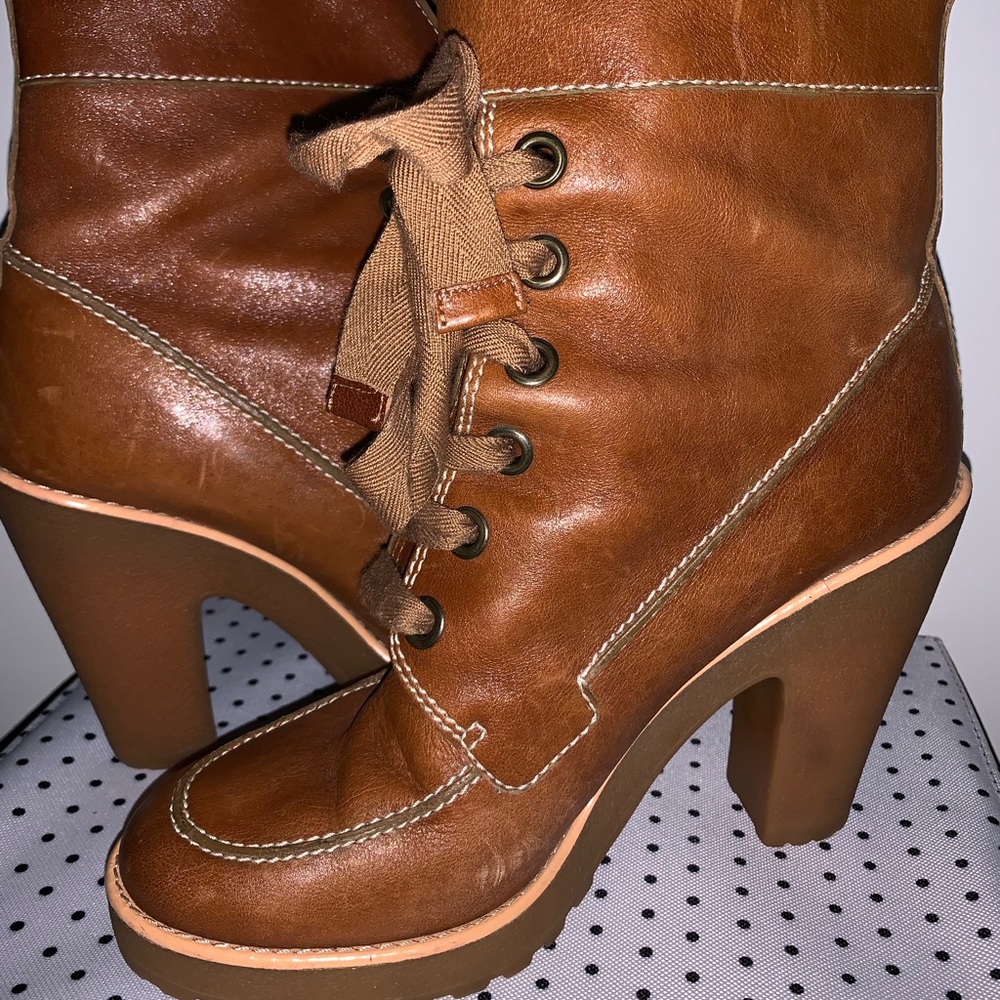 Marc Jacobs Lace-Up cognac brown leather boots